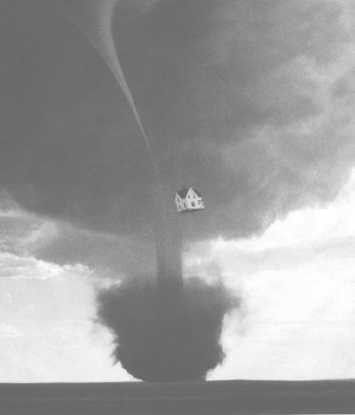 The tornado scene sequence in The Wizard of Oz is memorable for a number of reasons, not the least of which is without it, there’s no Oz and therefore no story. This meteorological event is (my… Nature, Wizard Of Oz Tornado, Wizard Of Oz Movie, Wizard Of Oz 1939, Dorothy Gale, Land Of Oz, The Wonderful Wizard Of Oz, Ruby Slippers, Yellow Brick Road