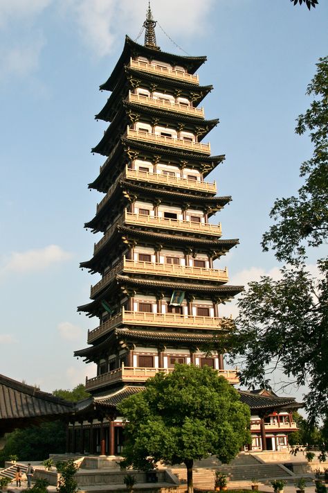 Yangzhou Pagoda Mountain City, Asian Architecture, Yangzhou, Nature Tour, Beautiful Scenery Pictures, Chinese Architecture, East Asian, Lego Projects, European Art