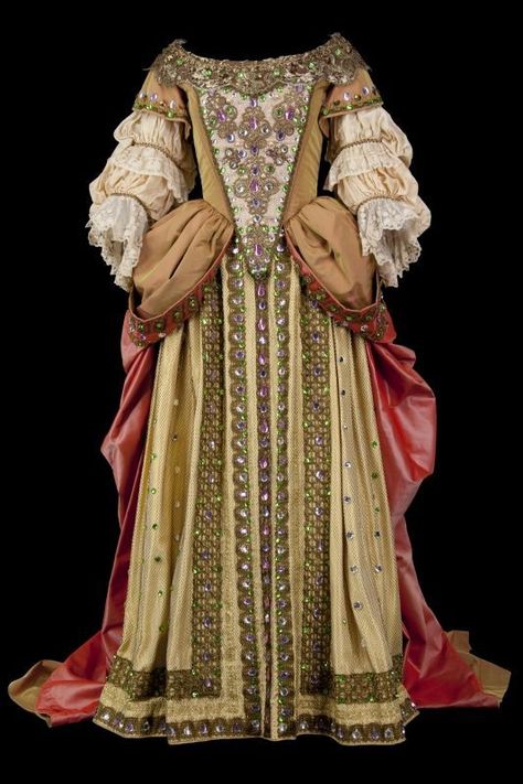 Tea at Trianon: Baroque Court Dress Baroque Clothing, 17th Century Dress, 17th Century Clothing, Baroque Dress, 17th Century Fashion, Charles Ii, Century Dress, Court Dresses, Period Outfit