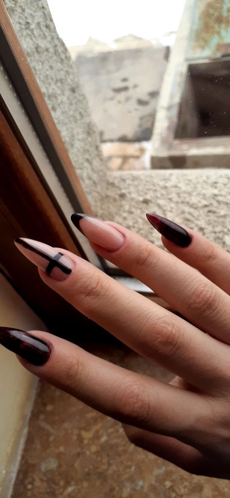 Black And Burgundy Nails, Witchy Nails, Black French Tips, Burgundy Nails, Marble Effect, Nail Design, Nail Designs, Rings For Men, Nail Art