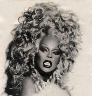 Ru Paul Aesthetic, 90s Rupaul, Rupaul Poster, Rupaul 90s, Drag Aesthetic, Rupaul Drag Queen, Doll Eye Makeup, Queen Aesthetic, Celebrity Culture