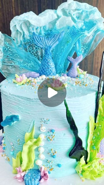 Wave Cake, Vanilla Oreo, Little Mermaid Cakes, Mermaid Birthday Cakes, Sea Cakes, Ombre Cake, Summer Cakes, Mermaid Cakes, Disney Cakes