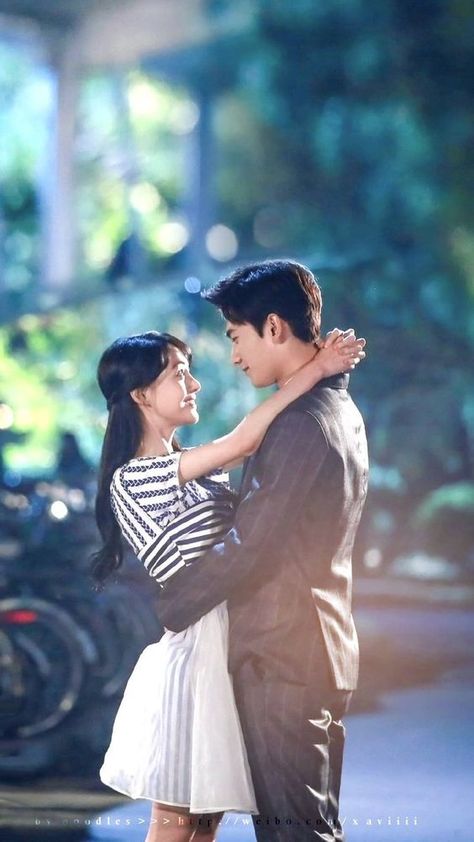 Love 020 Wallpaper, Yang Yang Zheng Shuang, Love 020, Yang Yang Actor, Asian Love, Korean Drama Songs, K Wallpaper, Cute Love Couple Images, Chinese Drama