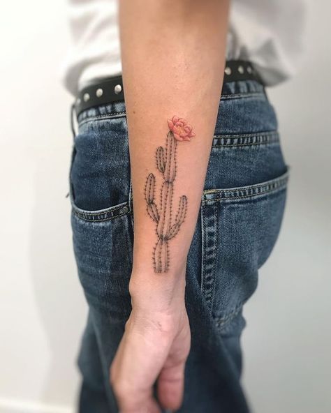 Delicate Cactus Tattoo, Ink Ideas Tattoo, Simple Cactus Tattoo Outline, Cactus Tatoos, Cacti Nails, Cacti Tattoos, Bohemian Tattoo Ideas, Saguaro Cactus Tattoo, Rustic Tattoos For Women