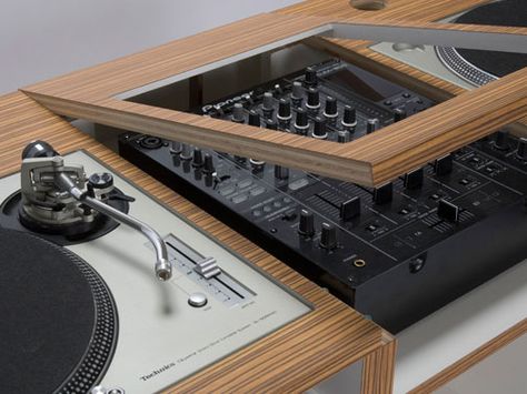 California-based DJ furniture manufacturer, Dual  designs and constructs a DJ table that combines "a clean and modern design with the highes... Wood Dj Booth, Turntable Furniture Design, Dj Furniture, Turntable Shelf, Dj Desk, Turntable Furniture, Dj Pult, Dj Decks, Dj Table