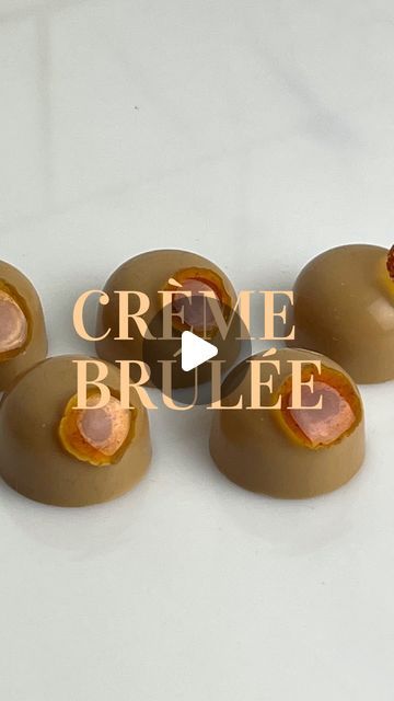 Chocolate Pralines Recipe, Bonbon Filling Ideas, Bonbons Chocolate, Chocolate Bonbon Filling Recipe, Homemade Chocolates Fillings, Bonbon Filling, Best Truffles, Bonbon Filling Recipe, Chocolate Bon Bon