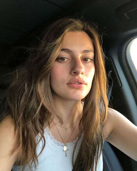 Diana Silvers Hair, Diana Silvers Book Smart, Diana Silvers Aesthetic, Diana Silvers Icons, Diana Silvers, Glove Compartment, Pretty Photos, Good Hair Day, Instagrammer