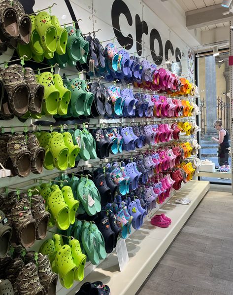 Crocs Color Chart, Shoe Collage, Crocs Store, Crocs Collection, Shoes Display, Cute Casual Shoes, Shoe Store Design, Crocs Fashion, Shoe Rack Living Room