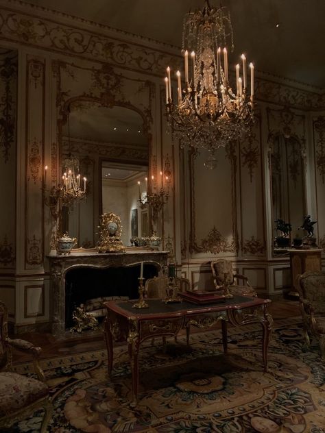 Dark Castle Aesthetic Interior, Castle Aesthetic Interior, Chaotic Room Aesthetic, Victorian Era Aesthetic, Victorian Castle, Mansion Aesthetic, Royal Room, Dark Castle, Castle Aesthetic