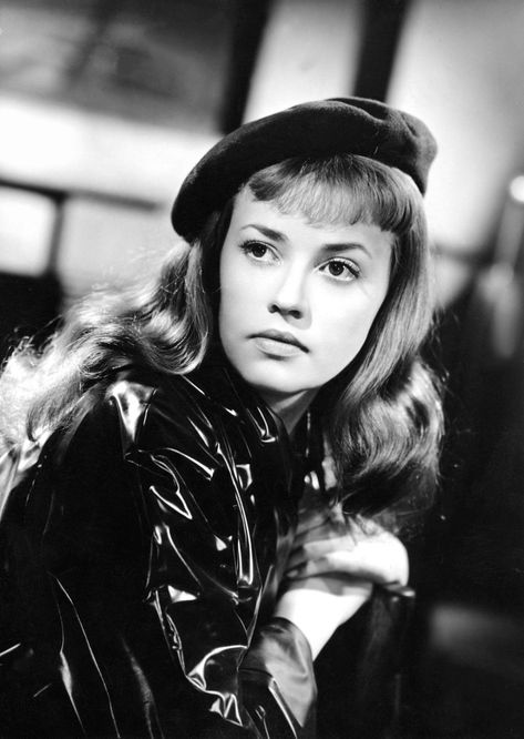 Beatnik Style, Jeanne Crain, Aim In Life, Jeanne Moreau, Francoise Hardy, Louise Brooks, French Cinema, Classic Actresses, French Beauty