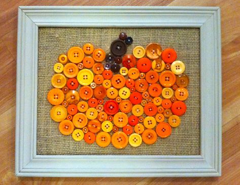 A Button Pumpkin Frame - Scrapbook.com Upcycling, Paint Craft Ideas For Adults, Button Pumpkin, Crafts With Buttons, Vintage Buttons Crafts, Frame Scrapbook, September Crafts, Buttons Crafts, Button Creations