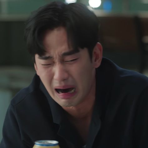 Kdrama Memes Korean Dramas Faces, Kim Soo Hyun Funny Face, Kim So Hyun Queen Of Tears, Hyun Woo Queen Of Tears, Kim Soo Hyun Icon, Kdrama Funny Faces, In Boyfriend Material, Funny Face Photo, Kim Soohyun