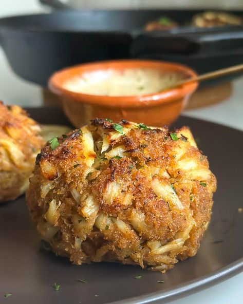 Best Authentic Maryland Crab Cake Recipe - Good Food Baddie Maryland Crab Cakes Recipe Old Bay Seasoning, Faidleys Crab Cakes Recipe, Crabcakes Recipe Maryland, Maryland Crab Balls, Crab Cake Balls Recipe, Crab Cakes Maryland Style, Baltimore Crab Cakes Recipe, Best Crab Cakes Recipe Maryland, Crabcakes Recipe Best Maryland