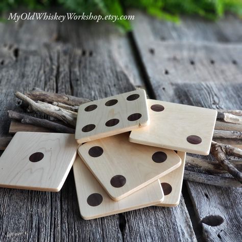 Wood Coaster Ideas, Wooden Coaster Ideas, Diy Wood Coasters, Coaster Packaging, Wood Coasters Diy, Fine Woodworking Furniture, Game Room Accessories, Custom Drink Coasters, Coasters Drink