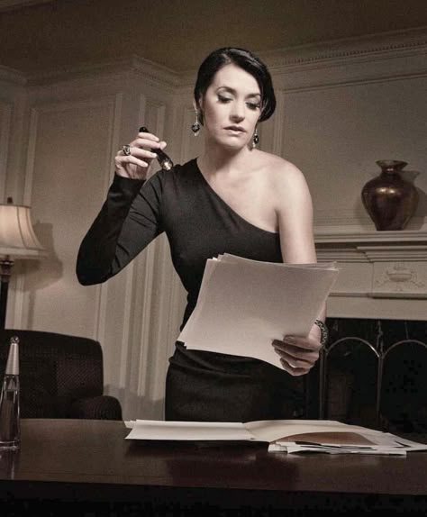 Lauren Reynolds, Rich Lifestyle Aesthetic, Drunk History, Book Face Claims, Paget Brewster, Emily Prentiss, Rich Lifestyle, Spencer Reid, Lifestyle Aesthetic