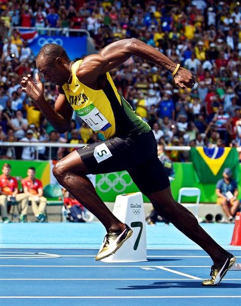 Usain Bolt, 200m. Usain Bolt Quotes, Usian Bolt, Usain Bolt Running, Yohan Blake, Athletics Track, 얼굴 드로잉, Basketball Photography, Pole Vault, Usain Bolt