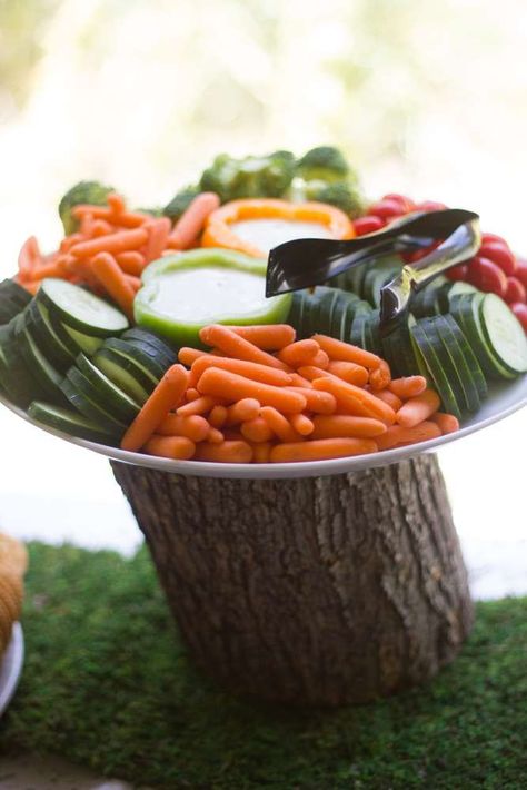 Woodland Baby Shower Party Ideas | Photo 3 of 29 | Catch My Party Forest Veggie Tray, Woodland Theme Veggie Tray, Party Food Serving Ideas, Woodland Veggie Tray Ideas, Woodland Veggie Tray, Woodland Graduation Party, Forest Snacks, Forest Friends Baby Shower Ideas, Woodland Dessert Table