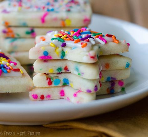 Funfetti Cutout Cookies, Flavored Cut Out Cookies, Funfetti Recipes, Cookies Funfetti, Nerdy Food, List Of Desserts, Flavored Cookies, Funfetti Cookies, Soft Cut