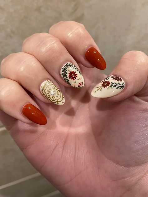 Folk Art Nail Design, Persian Nail Design, Turkish Inspired Nails, Slavic Nail Art, Scandinavian Nails Design, Santa Fe Nails, Folk Nail Art, Hispanic Heritage Nails, Persian Nails