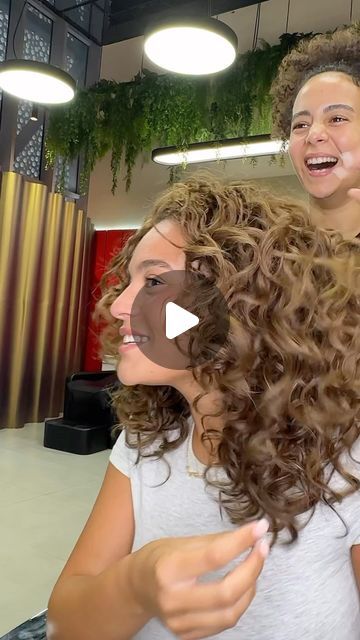 Curly Haircuts Volume, Deva Curl Before And After, Color Wow Curly Hair, Layer Haircut Curly Hair, Blake Lively Hair Curly, Jennifer Lopez Curly Hair, Long To Short Curly Hair Transformation, Haircuts For Curly Hair Round Face, Devacut Curly Hair