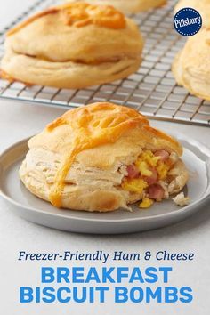 Whats For Breakfast, Canned Biscuit Recipes Breakfast Air Fryer, Breakfast Canned Biscuit Recipes, Easy Breakfast Ideas Biscuits, Breakfast Ideas With Pillsbury Biscuits, Breakfast Biscuits Ideas, Omelette Biscuits, Can Biscuits Ideas Breakfast Recipes, Hand Held Breakfast Ideas