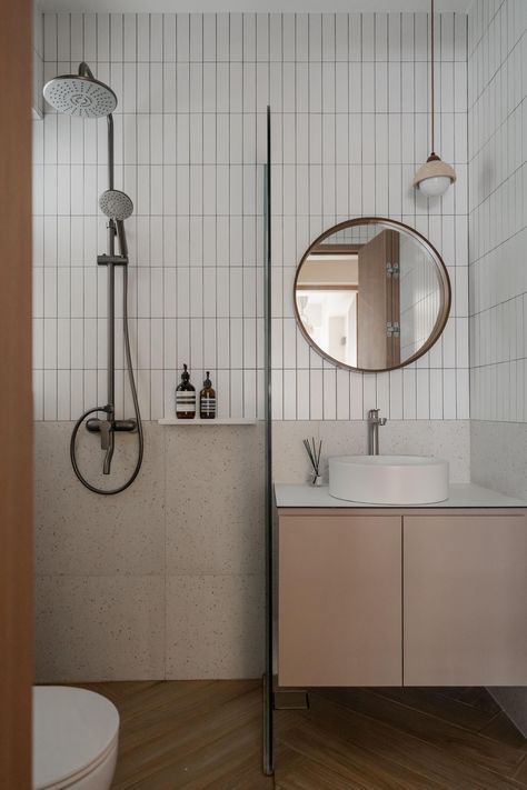 Tampines GreenCourt (Block 633B) | HDB (2023) by Key Concept | Qanvast Small Hdb Toilet Design, Hdb Bathroom Ideas, Wabi Sabi Toilet, Scandinavian Toilet, Bto Toilet, Hdb Toilet, Colonial Bathroom, Small Toilet Design, Common Bathroom