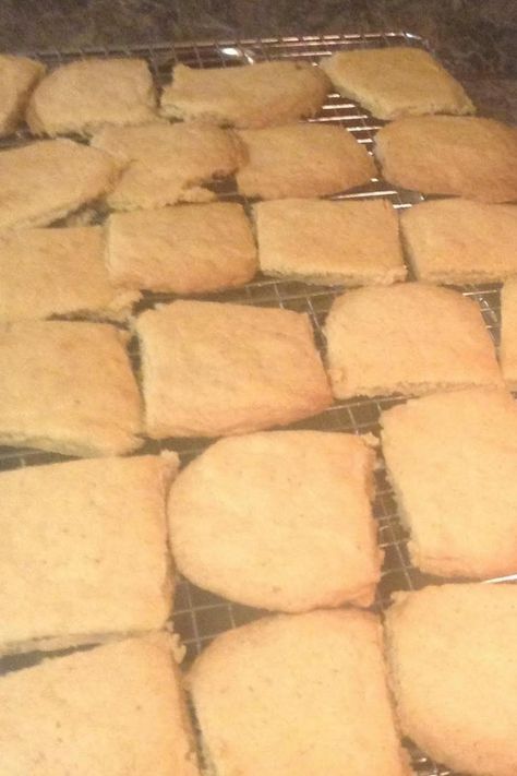 Tea cake recipe Tea Cakes With Nutmeg, Paula Deen Tea Cakes, Yea Cake Recipe, Tea Cakes Recipes Old Fashion, Old Fashion Tea Cakes Recipes Grandmothers, Old Fashioned Tea Cakes Grandmothers, Soft Tea Cakes Old Fashioned, Easy Tea Cakes Recipe, Tea Cakes Old Fashioned Easy