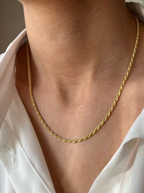 Rope chain to use daily or special days 🪢 Get this beautiful minimalist jewelry made with the quality of perfect elements✨ You can choose 925K Sterling Silver with the options of Gold, Rose Gold or White Gold colors. High quality jewelry for everyone 🤍  Details * 925K Sterling Silver Option → 14K Gold, Rose Gold or White Gold plated * Chain length is approximately 18 inches (16+2 in extender) / 45 cm (40+5 cm extender) * Time is everything! You will receive your package as soon as possible 🚚  * We care about the quality of metal to make sure it will last for a long time * We use enamel technique to color the jewelry and high quality zircons only * There can be tiny differences on each item. Length difference of the chain as well as color changes and shade differences of the stones and e Time Is Everything, Jewelry Hacks, Jewelry Product Shots, Pretty Jewelry Necklaces, Cute Engagement Rings, Rope Chain Necklace, Daily Jewelry, White Gold Chains, Girly Jewelry