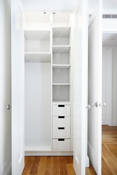 Narrow Closet Organization, Small Closet Storage, Unique Bedroom Ideas, Narrow Closet, Ikea Closet Organizer, Small Closet Organization Bedroom, Closet Ikea, Closet Small Bedroom, Ikea Closet