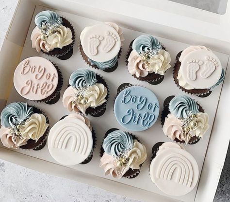 Desert For Gender Reveal, Cute Gender Reveal Cupcakes, Gender Reveal Sweets Ideas, Gender Reavel Cake Design, Cupcake Reveal Gender, Cupcakes Gender Reveal Ideas, Gender Reveal Cupcakes Ideas, Gender Reveal Cupcakes Neutral, Cupcake Gender Reveal Ideas