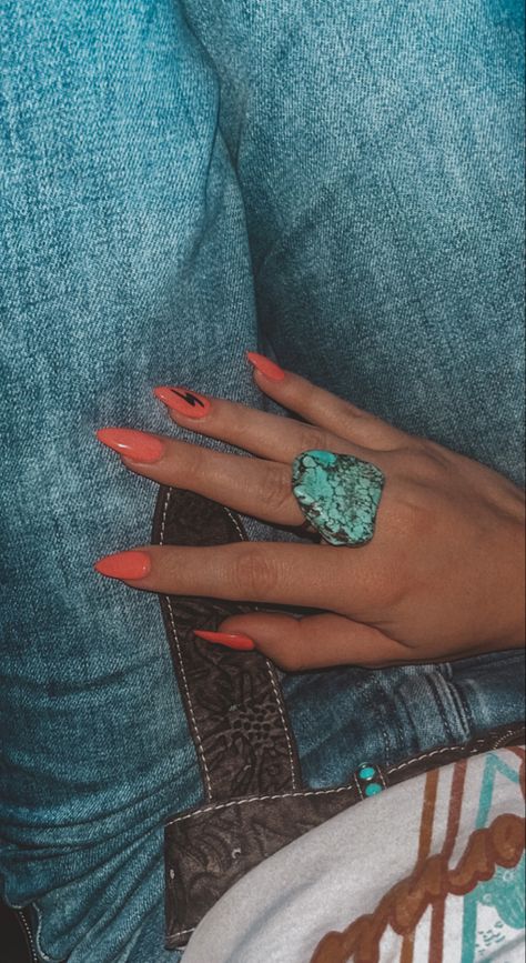 Koe Wetzel Inspired Nails, Western Color Nails, Western Nails Orange And Teal, Western Punchy Nail Ideas, Western Mail Designs, Western Nails Punchy, Western Acrylic Nail Ideas, Stage Coach Nails, Dark Western Nails