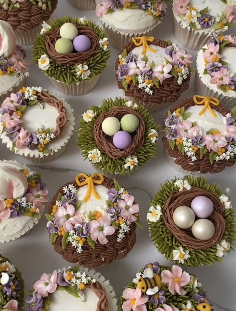 Spring Cupcakes, Decorated Cupcakes, Easter Snacks, Easter Sweets, Cupcake Cake Designs, Floral Cupcakes, Easter Baking, Easter Cake, Cupcake Designs