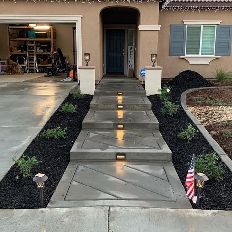 Lighted Front Walkway, Front Yard Landscaping With Stairs, Front Lawn Steps, Front Yard Stairs Walkways, Front Step Landscaping Ideas, Front Yard Cement Ideas, Front Yard Walkway Ideas Entrance Steps, Front Yard With Palm Trees, Front Yard Stairs Landscaping