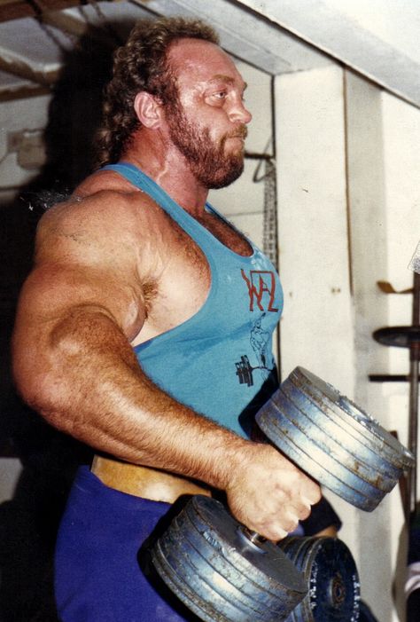 Bill Kazmaier at Daves Gym 1980's (5) | davesgym | Flickr Bill Kazmaier, Powerlifting Workouts, Gym Aesthetic, Beefy Men, Bodybuilding Motivation, Calisthenics, Human Anatomy, Powerlifting, Body Building