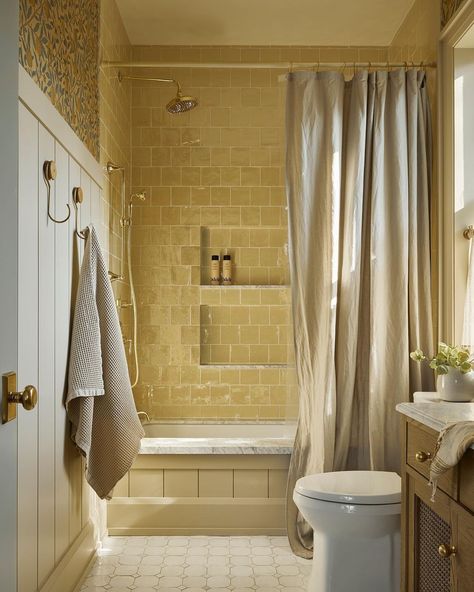 Ashley Montgomery (@ashleymontgomerydesign) • Instagram photos and videos Ashley Montgomery Design, Ashley Montgomery, Yellow Bathroom Tiles, Tile Shower Niche, Small Full Bathroom, Retro Bathroom, Open Showers, Yellow Tile, Retro Bathrooms