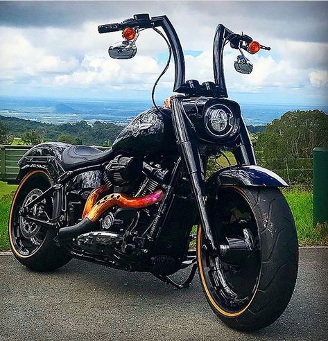 Harley Adventure Bike, Chopper Bycicle Custom Bikes, Moter Cycles, Harley Davidson Motorcycles Sportster, Harley Davidson Street Bob Custom, Freewheeler Harley Davidson, Hd Fatboy, Harley Davidson Photos, Blue Chopper Motorcycles