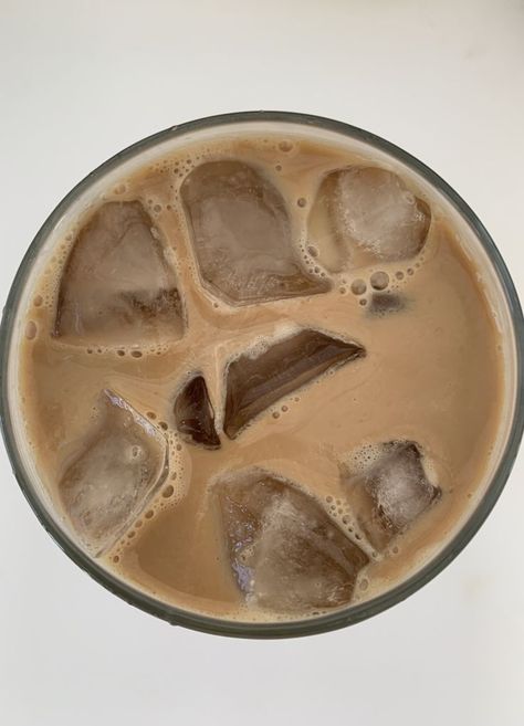 iced coffee aesthetic Coffee Birds Eye View, Perfect Iced Coffee, Iced Coffee Aesthetic, Top Paintings, Coffee Icon, Coffee Instagram, Coffee Coasters, Coffee Pictures, Girl Dinner