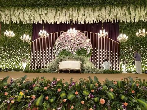 Wedding Reception Stage Design, Wedding Backdrop For Reception, Wedding Reception Background, Stage Decor For Reception, Wedding Reception Stage Backdrop, Stage For Reception, Flower Backdrop For Wedding, Wedding Reception Stage Decorations Backdrops Outdoor, Banquet Wedding Decor