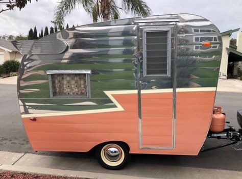 60s Camper Interior, Shasta Compact Interior, Scotty Camper, Shasta Compact, Camper Trailer For Sale, Trailer Interior, Vintage Campers Trailers, Camper Caravan, Vintage Campers