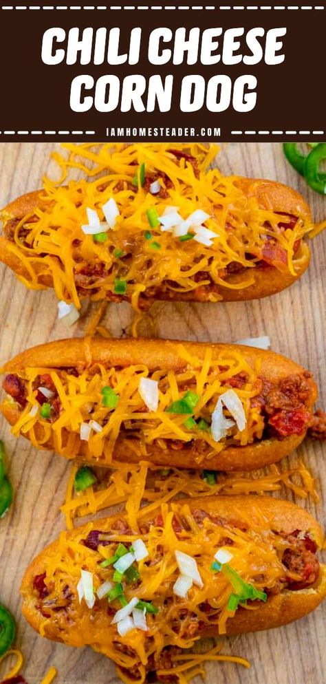 Corn dog recipes like this Chili Cheese Corn Dog recipe is a perfect party snack! They're sliced and filled with homemade chili, cheddar cheese, onion, and jalapeno pepper. If this sounds good to you, try this cheese-filled corn dog recipe now! Chili Corndogs, Loaded Corn Dogs, Chili Corn Dogs, Chili Cheese Dogs Recipes, Corn Dog Chili Dogs, Chilli Cheese Corn Dogs, Chili Cheese Corn Dogs, Corndog Recipes, Corn Dog With Chili And Cheese