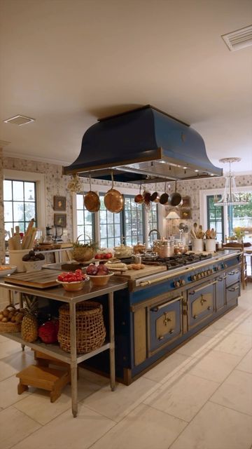 The Pasta Queen on Instagram: "I am so in LOVE with this kitchen. Back in 2016 I found this home in Florida that reminded me of a book I had read called “the secret garden”. The home was abandoned and in pretty bad shape. I knew this was going to be our forever home. We had been traveling around with our kids and finally had enough money to settle down and build our sanctuary. Every year since then we have been upgrading our home little by little. This is my kitchen, many of you have seen this a New Orleans Kitchen Design, La Cornue Kitchen, Estate Kitchen, Coastal Italian, The Pasta Queen, Ornate Kitchen, Italy Kitchen, Secret Kitchen, Pasta Queen