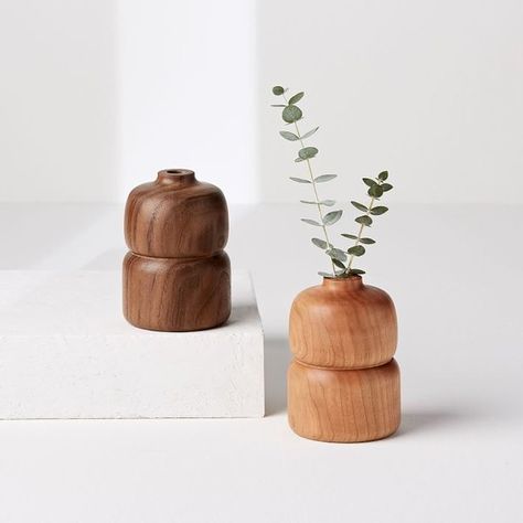 Wooden Vases, Lathe Projects, 강아지 그림, Wooden Statues, Branch Decor, Wooden Vase, Wood Turning Projects, Wooden Figurines, Glass Vials