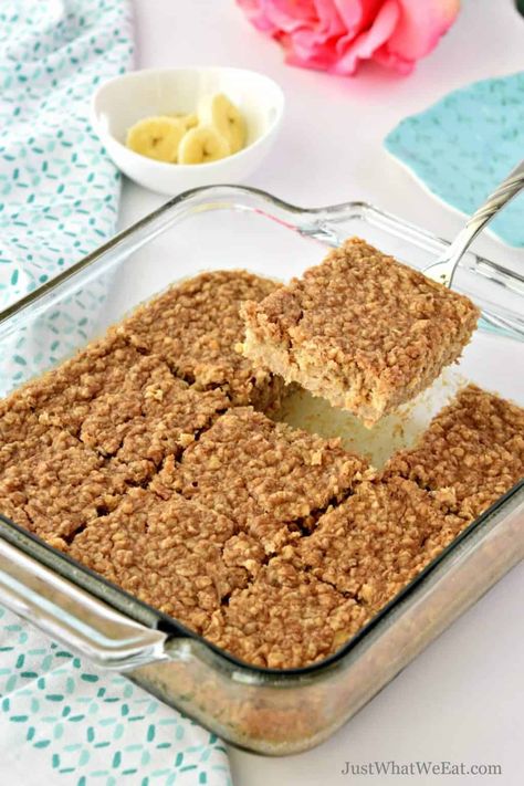 Banana Baked Oatmeal Bars, Gluten Free Oatmeal Bars, Baked Oatmeal Bars, Almond Butter Oatmeal, Banana Oatmeal Bars, Low Carb Oatmeal, Nut Butter Recipes, No Bake Oatmeal Bars, Banana Baked Oatmeal