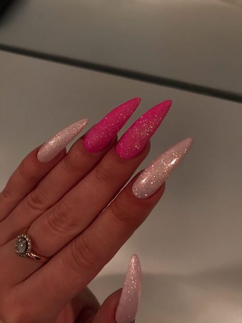 Long Almond Nails Sparkle, Pink Sparkle Valentine Nails, Beach Nails Designs, Nails Ideas For Summer, Summer Beach Nails, Pink Glitter Nails, Edgy Nails, Minimal Nails, Glow Nails