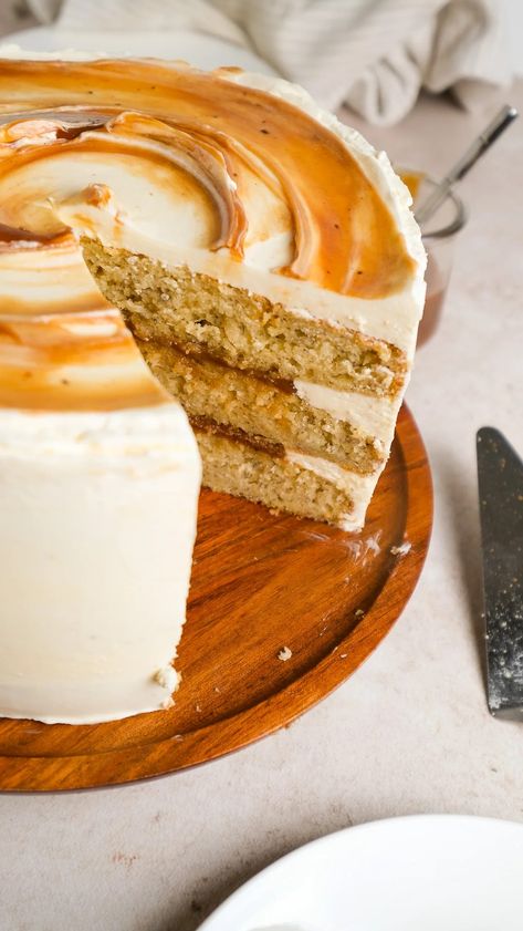 Salted Caramel Banana Cake » Of Jen Sweets Gluten Free Salted Caramel Cake, Vanilla Cake With Caramel Filling, Salted Caramel Frosting Buttercream, Banana Cake Filling, Banana Caramel Cake, Banana Layer Cake, Caramel Banana Cake, Salted Caramel Filling, Carmel Cake