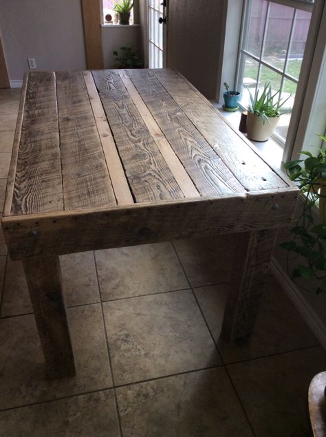 Dining table made from reclaimed rough sawn lumber Rough Lumber Projects, Rough Sawn Lumber Projects, Pallet Furniture Sofa, Lumber Projects, Seat Cushions Diy, Rough Sawn Lumber, Rough Cut Lumber, Pine Bench, Rustic Farm Table