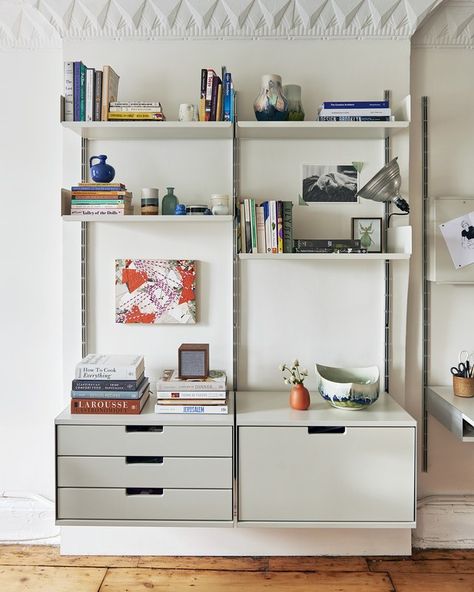 Vitsoe shelving unit in Alex Kalita's Brooklyn home. // Photo by Kyle Knodell for Clever // Artwork by Tara Zabor Bedroom Seating Area, Furniture Design Sketches, Rental Apartment, Shelving Design, Cute Home Decor, Traditional Interior, Cheap Decor, Apartment Design, Architectural Digest