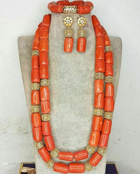 Coral Party, Wedding Coral, Coral Jewelry Set, Coral Beads Necklace, Costume Jewelry Sets, Coral And Gold, Nigerian Wedding, Coral Jewelry, African Beads