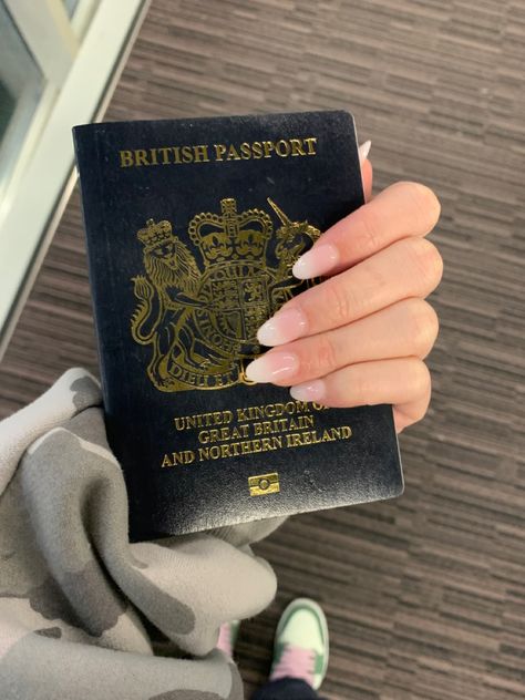 Id Card Photo Makeup, London Passport, Biometric Passport, Canadian Passport, British Passport, England Aesthetic, Passport Pictures, Visa Online, Passport Online