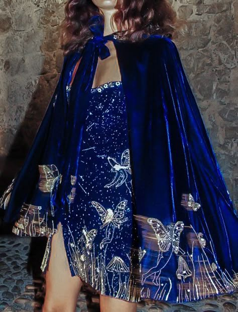 Look Gatsby, Clio Peppiatt, Midnight Dress, The Midnight, Mode Inspiration, Fancy Dresses, Dream Dress, Look Cool, Blue Dress